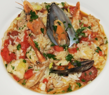 CHICKEN AND SEAFOOD PILAF